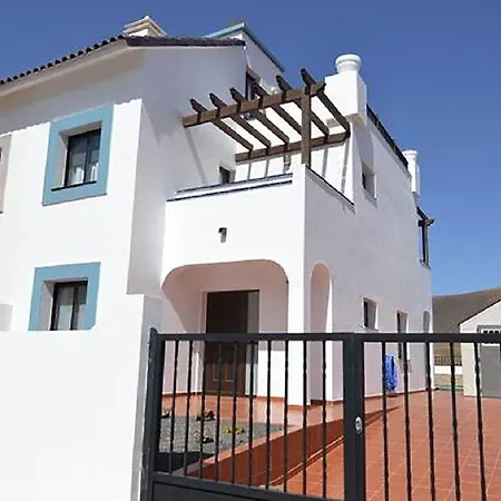 Villa Blue With Private Pool, Bbq, Wifi - Suitable For Families By Holidays