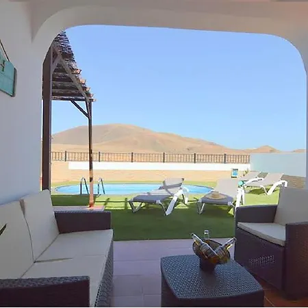 Villa Blue With Private Pool, Bbq, Wifi - Suitable For Families By Holidays *