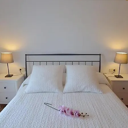 Villa Blue With Private Pool, Bbq, Wifi - Suitable For Families By Holidays